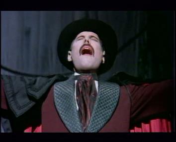 Imagenes del Video A Kind Of Magic