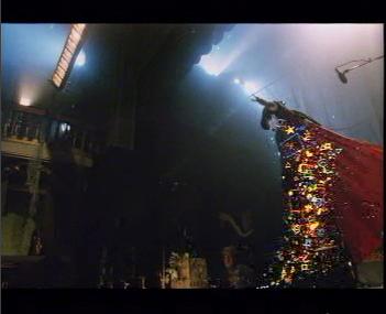 Imagenes del Video A Kind Of Magic