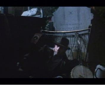 Imagenes del Video A Kind Of Magic